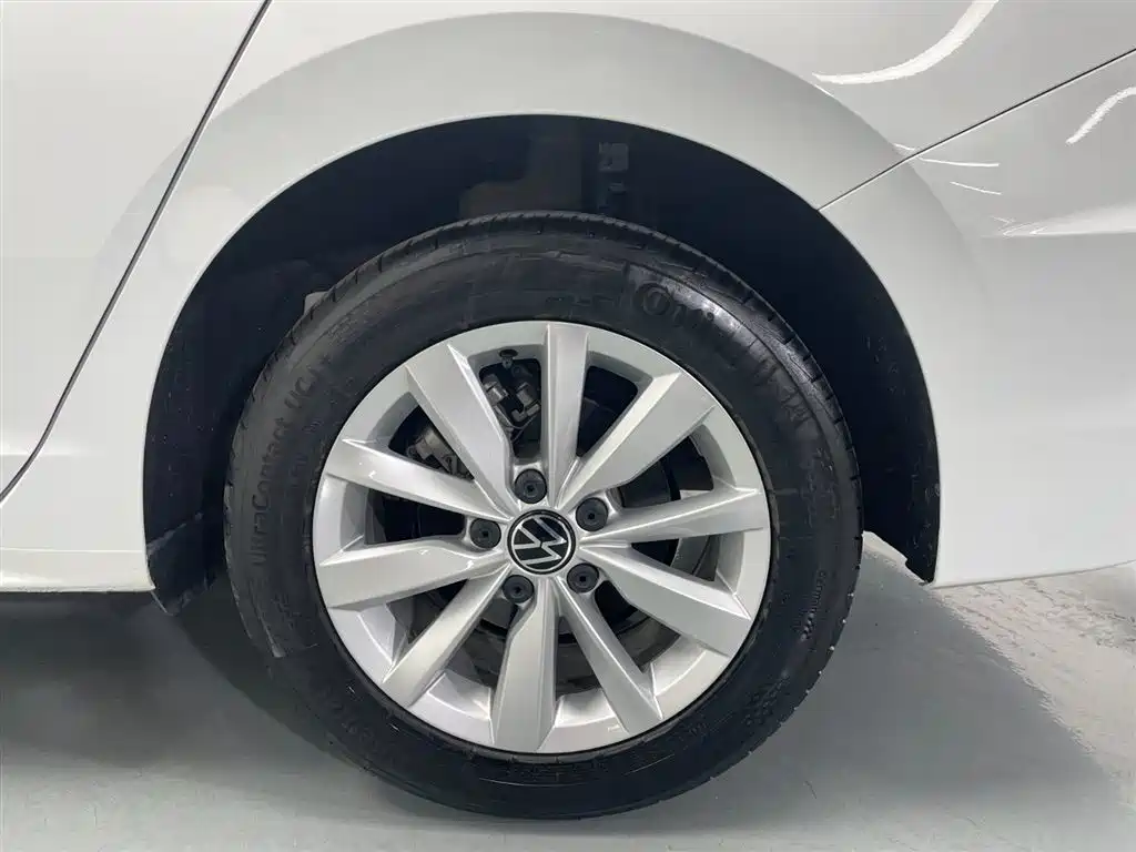 Bora 2021 1.5L automatic comfort intelligent connected version купить на сайте DeffCars