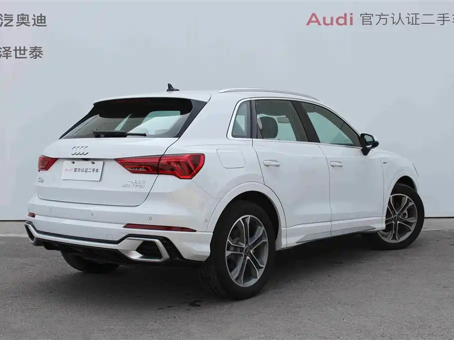 Audi Q3 2024 40 TFSI Fashionable and Dynamic купить на сайте DeffCars