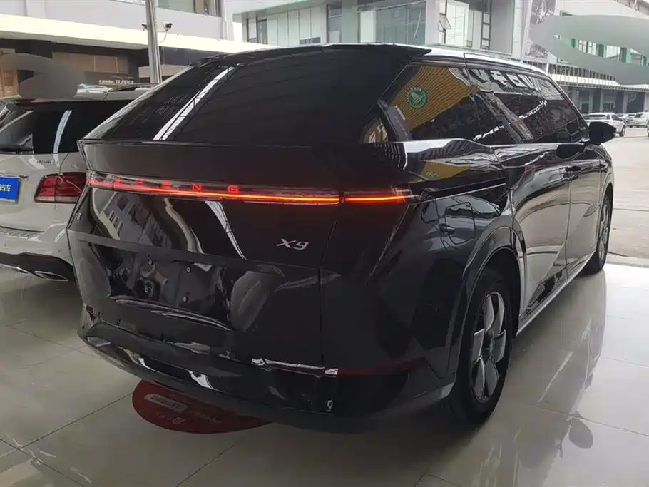 Xpeng X9 2024 702 Super Long Battery Life Pro купить на сайте DeffCars