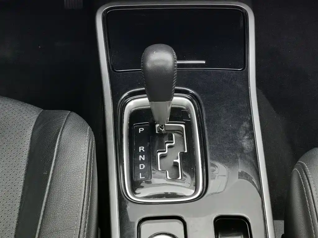 Outlander 2018 2.4L four-wheel drive luxury version 7 seats купить на сайте DeffCars