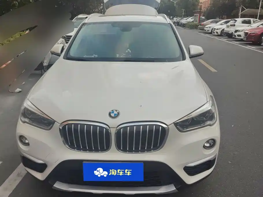 BMW X1 2018 sDrive18Li Exclusive Model купить на сайте DeffCars
