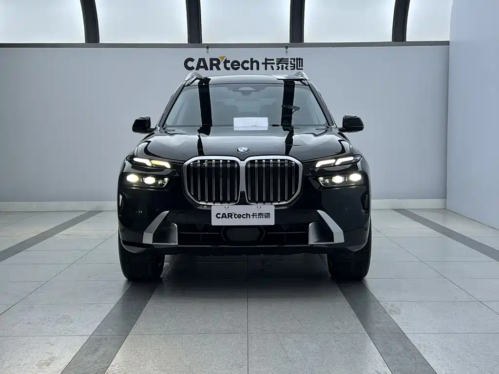 BMW X7 2024 xDrive40i Leading Luxury Package купить на сайте DeffCars