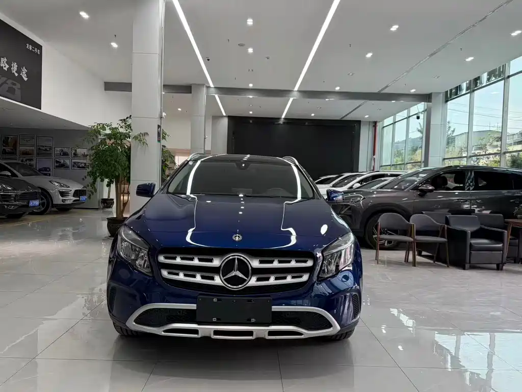 Mercedes-Benz GLA 2018 GLA 200 Dynamic купить на сайте DeffCars