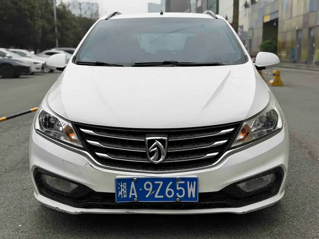 Baojun 310 2017 1.5L automatic fashion model купить на сайте DeffCars