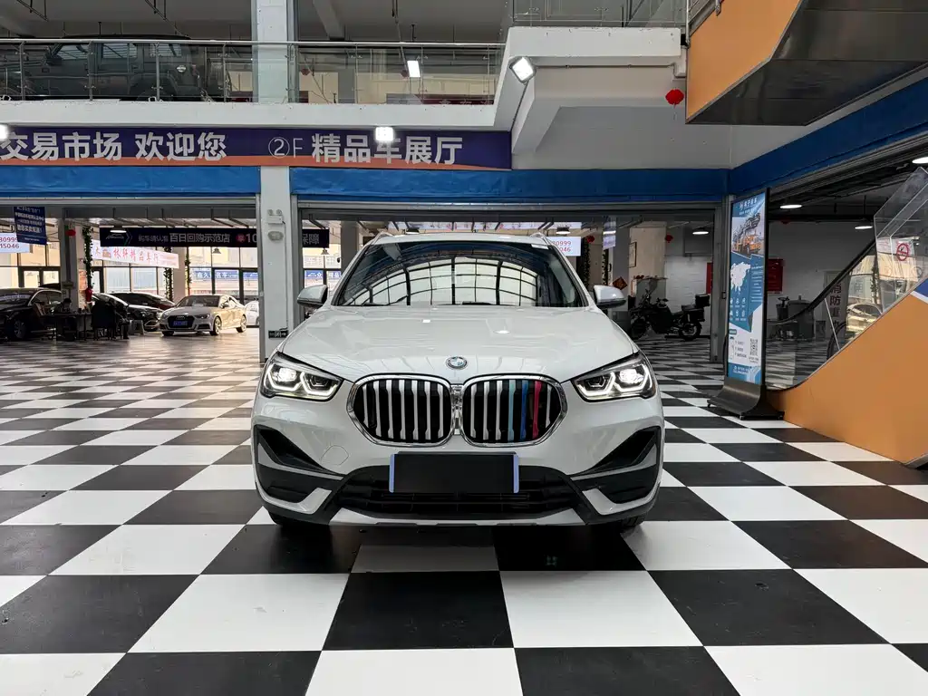 BMW X1 2022 sDrive20Li Fashion Model купить на сайте DeffCars