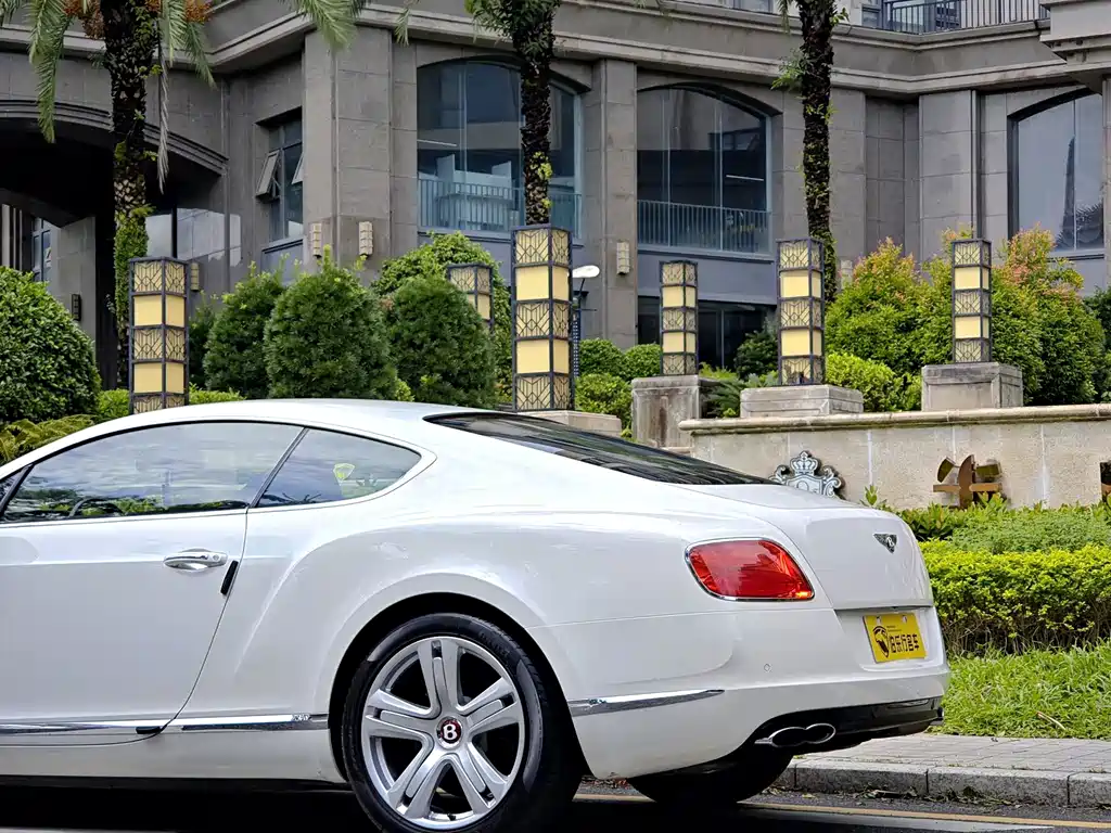 Continental 2012款 4.0T GT V8 купить на сайте DeffCars