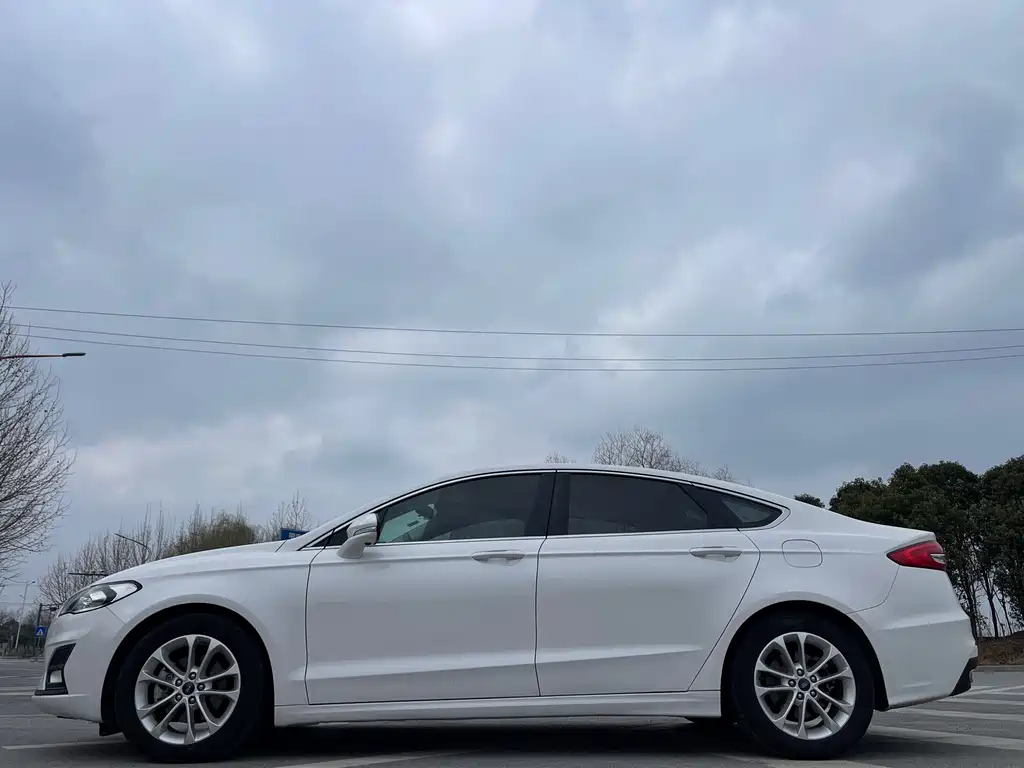 Mondeo 2018 EcoBoost 180 Smart Control Fashion National VI купить на сайте DeffCars
