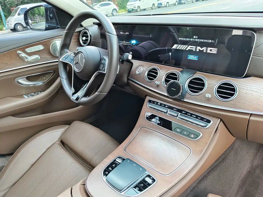 Mercedes-Benz E-Class 2022 E 300 L Luxury Model купить на сайте DeffCars
