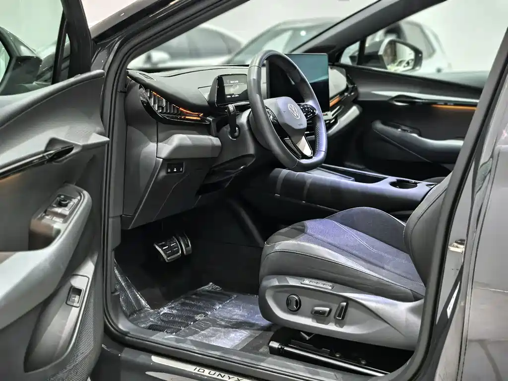 Youzhong 06 2025 Pure купить на сайте DeffCars