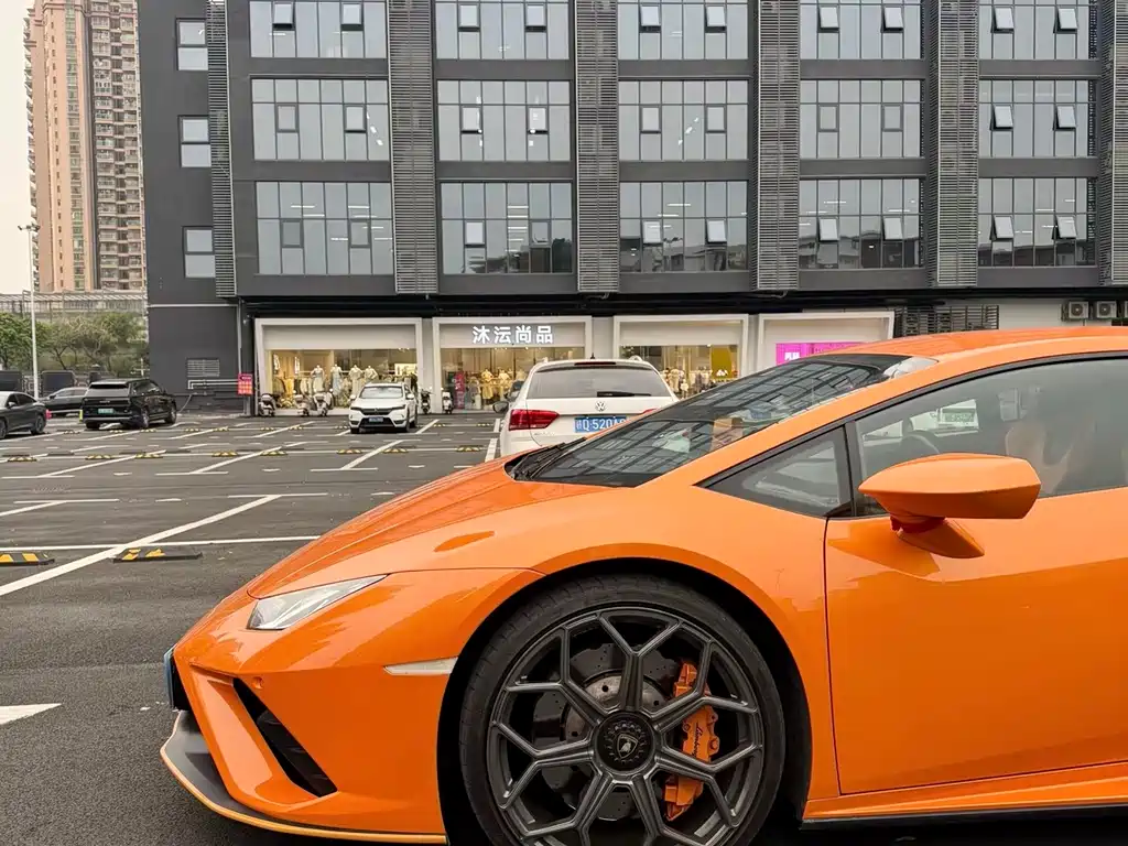 Huracán 2020 Huracán EVO RWD купить на сайте DeffCars