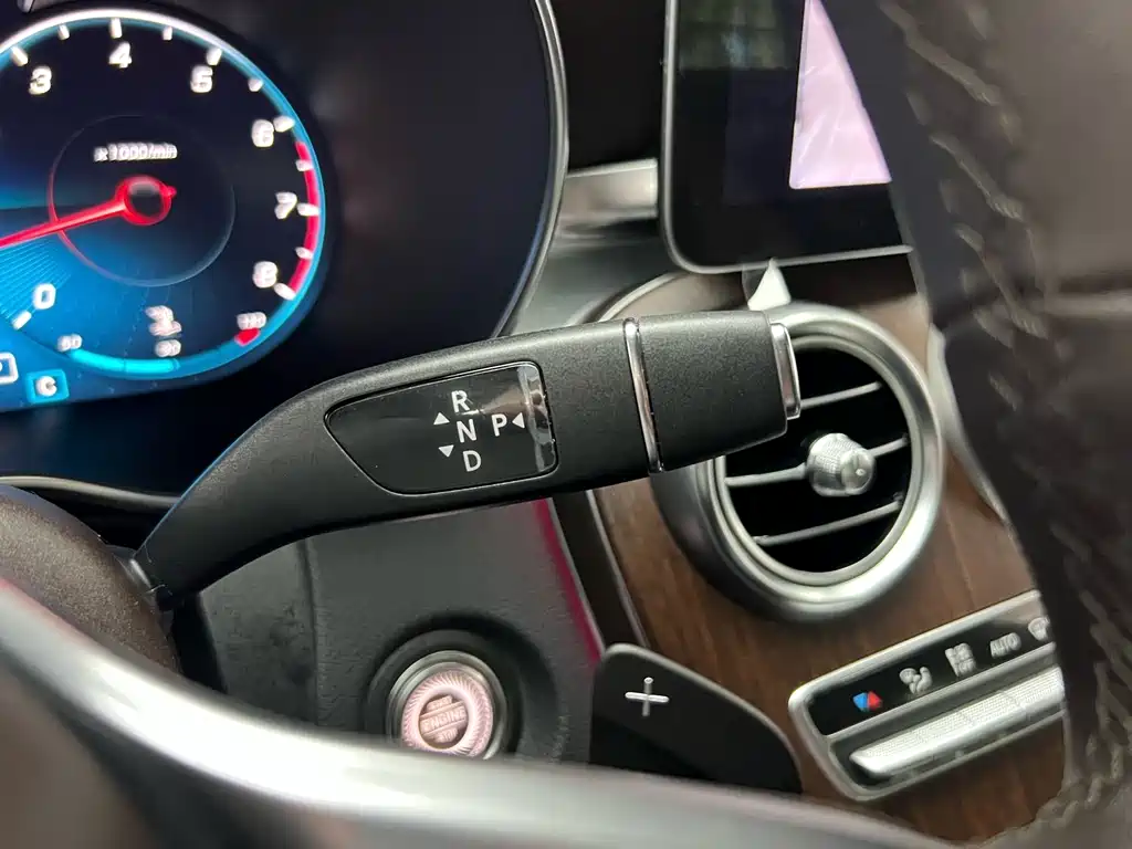 Mercedes-Benz GLC 2020 facelift GLC 300 L 4MATIC luxury model купить на сайте DeffCars