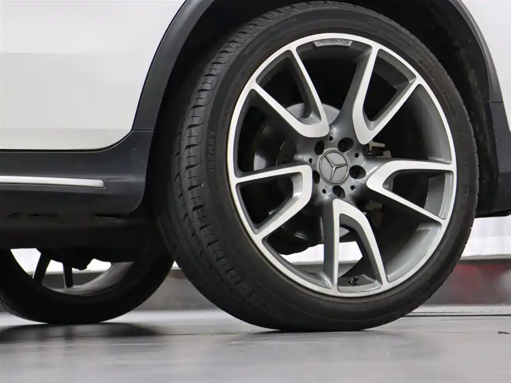 Mercedes-Benz GLC AMG 2017 AMG GLC 43 4MATIC купить на сайте DeffCars