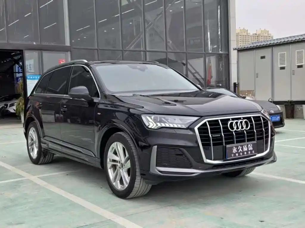 Audi Q7 2021 45 TFSI quattro S line sports купить на сайте DeffCars