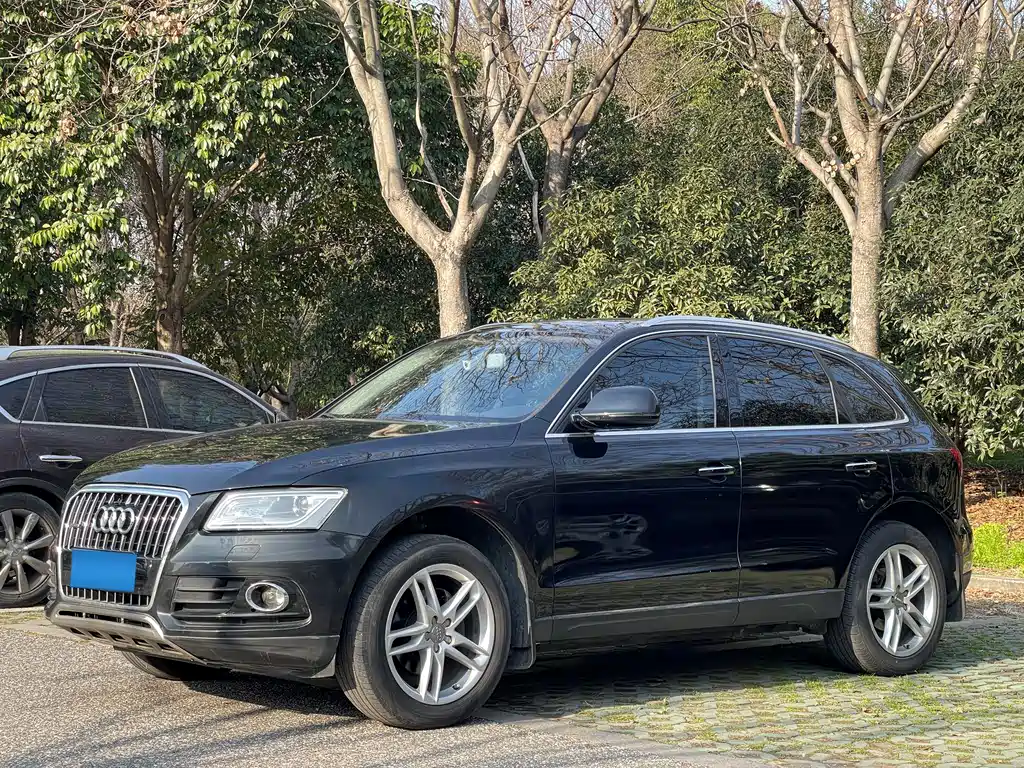 Audi Q5 2017 40 TFSI Technology купить на сайте DeffCars