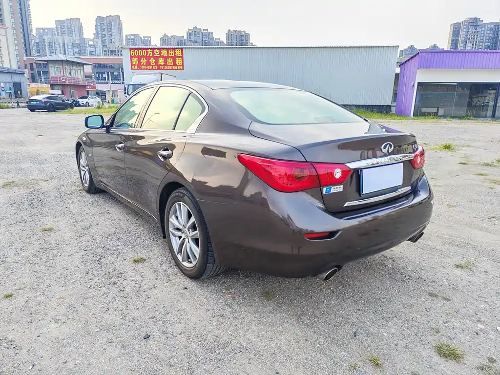 Infiniti Q50 2014 2.0T Deluxe Edition купить на сайте DeffCars