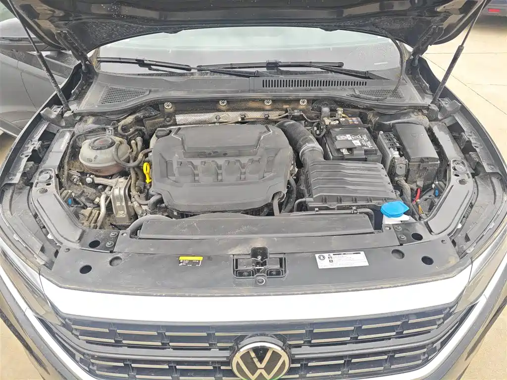 Passat 2025 Outstanding Model 380TSI Longyao Edition купить на сайте DeffCars