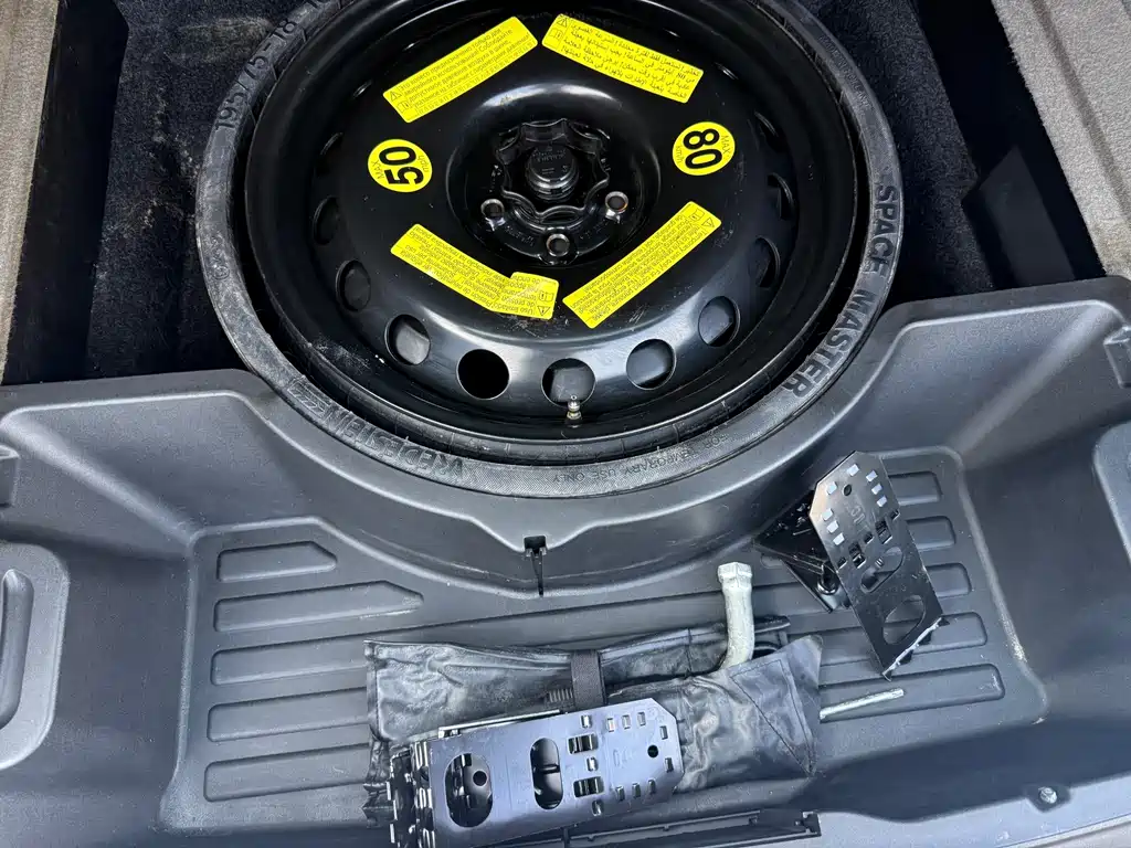 Audi Q5 2012 2.0TFSI comfort model купить на сайте DeffCars