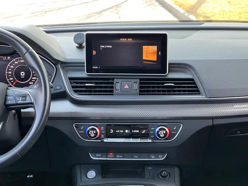 Audi Q5L 2018 45 TFSI Exclusive Fashion Type National V купить на сайте DeffCars