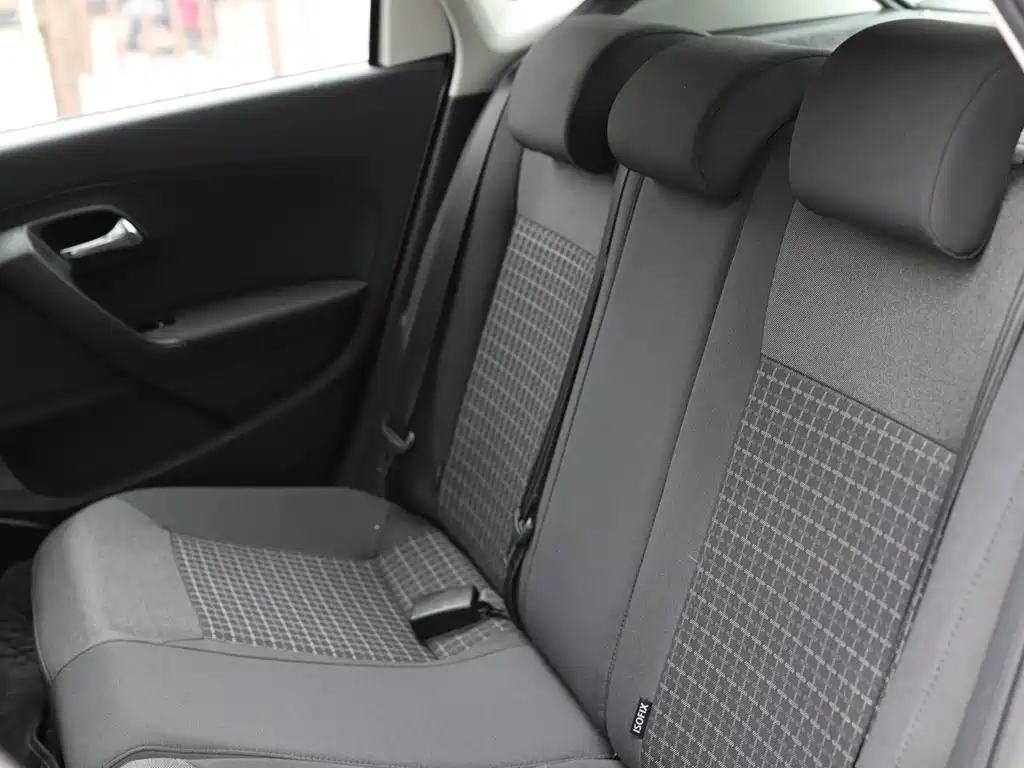 Polo 2016 1.6L automatic comfort model купить на сайте DeffCars