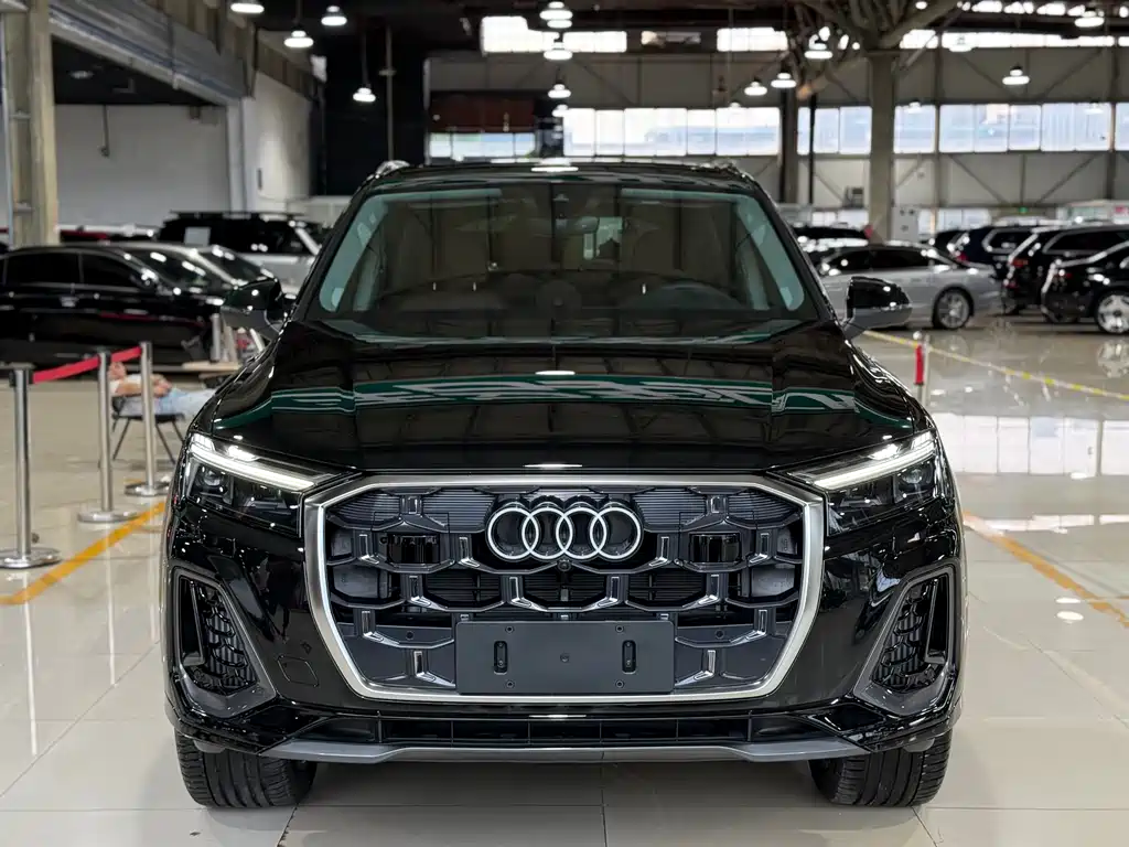 Audi Q7 2025 55 TFSI quattro S line sports купить на сайте DeffCars