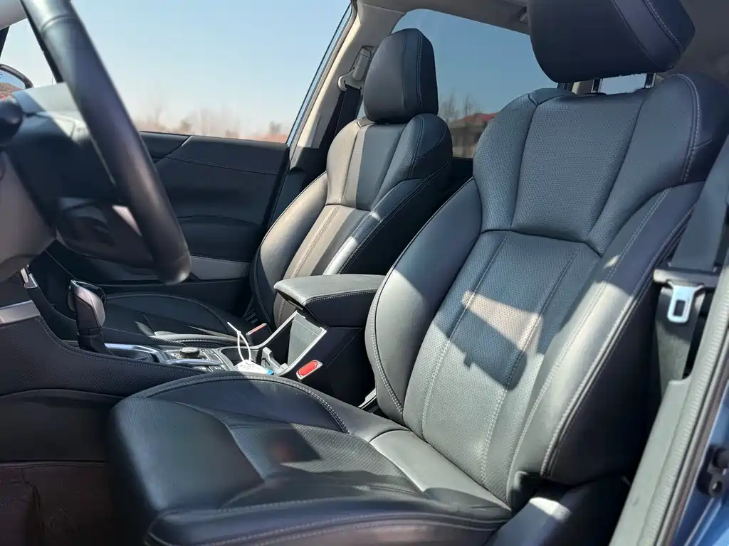 Forester 2022 2.0i AWD Deluxe Edition купить на сайте DeffCars