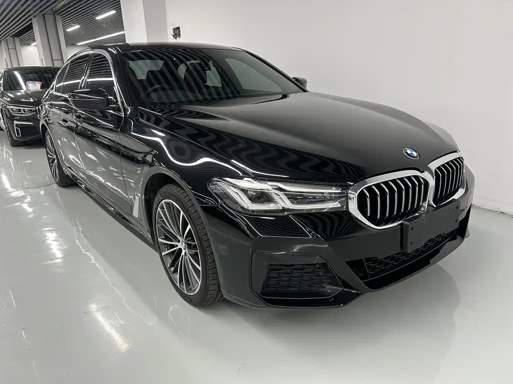 BMW 5 Series 2022 530Li Leading Luxury Package купить на сайте DeffCars