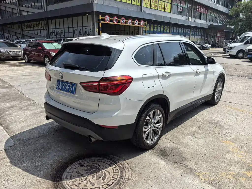 BMW X1 2019 sDrive20Li leading model купить на сайте DeffCars