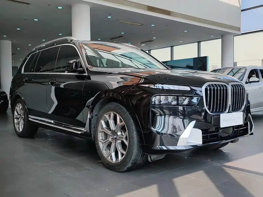 BMW X7 2024 xDrive40i Leading Luxury Package купить на сайте DeffCars
