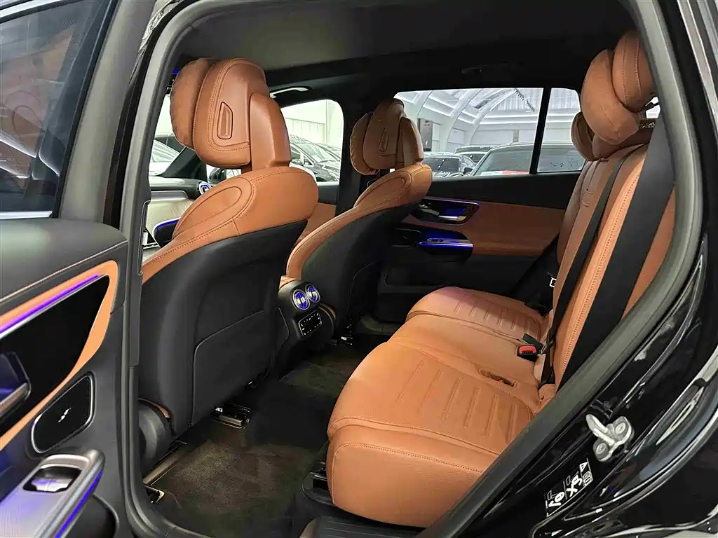 Mercedes-Benz GLC 2025 GLC 300 L 4MATIC Dynamic 7-seater купить на сайте DeffCars