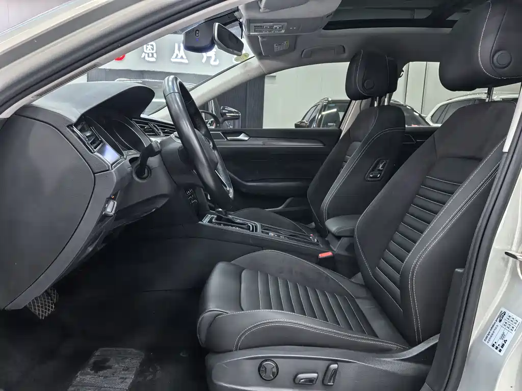 Magotan 2020 330TSI DSG leading model купить на сайте DeffCars