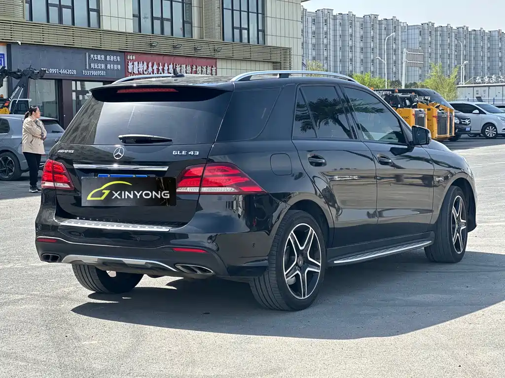 Mercedes-Benz GLE AMG 2017 AMG GLE 43 4MATIC купить на сайте DeffCars