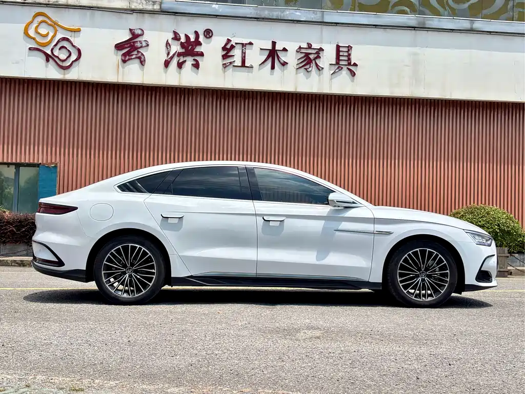 Han 2023 DM-i Champion Edition 121km Premier купить на сайте DeffCars
