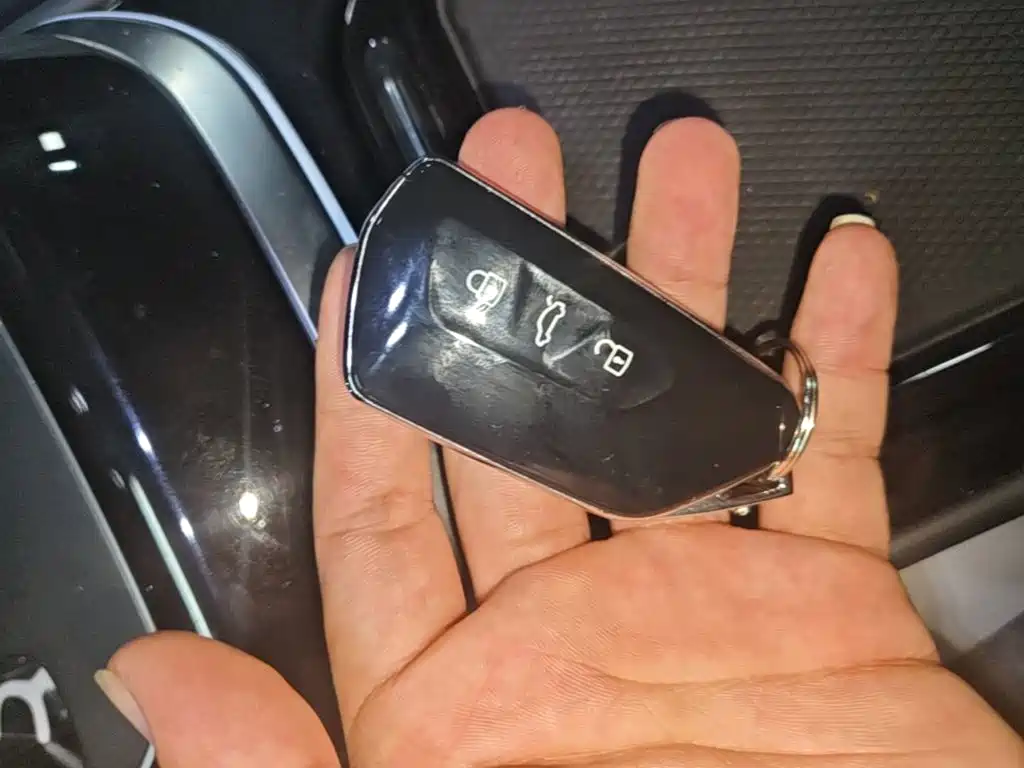 ID.4 CROZZ 2022 long battery life PURE+ version купить на сайте DeffCars