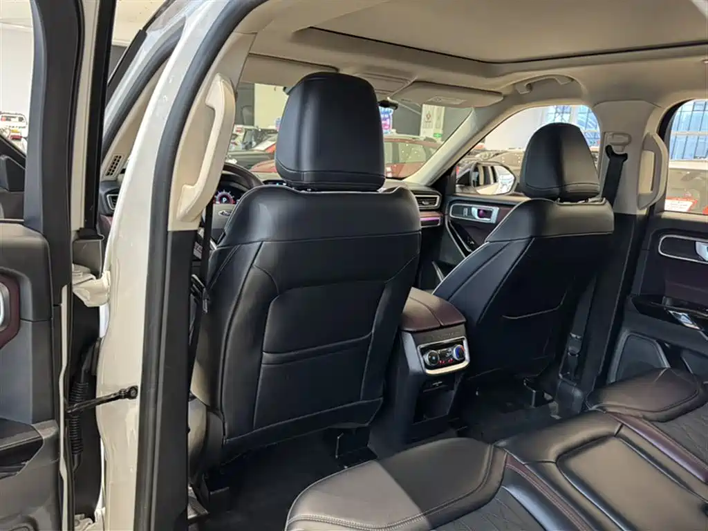 Explorer 2023 EcoBoost 285 four-wheel drive titanium version 7 seats купить на сайте DeffCars