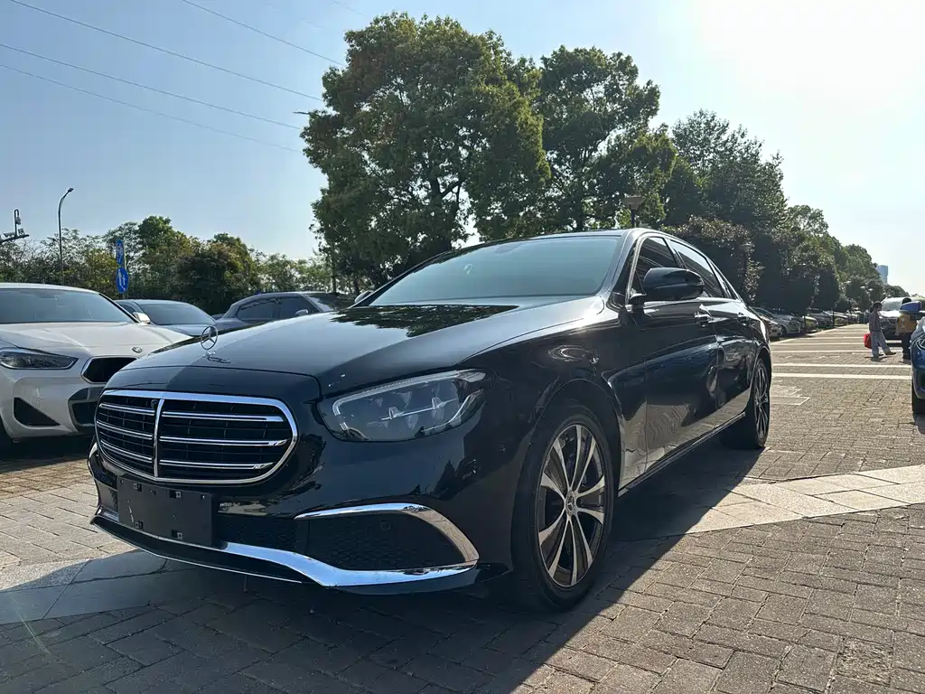 Mercedes-Benz E-Class New Energy 2022 facelift E 350 e L plug-in hybrid sedan купить на сайте DeffCars