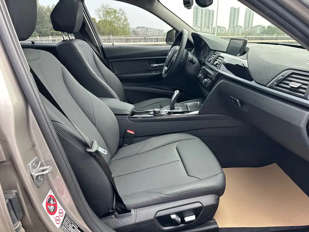 BMW 3 Series 2017 320Li Fashion Model купить на сайте DeffCars