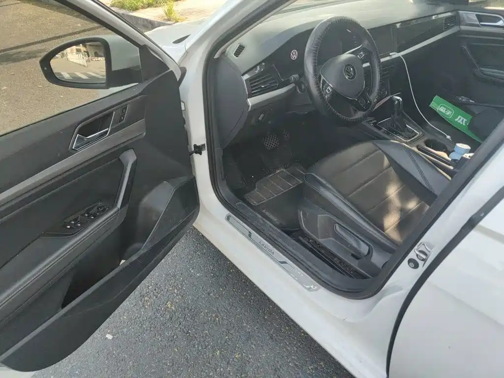 Lavida 2021 1.5L automatic comfort version купить на сайте DeffCars