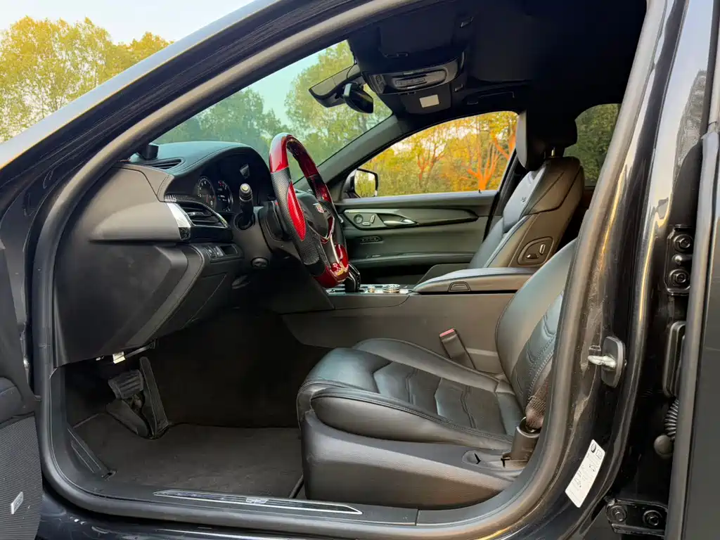 Cadillac CT6 2019 28T leading sports model купить на сайте DeffCars