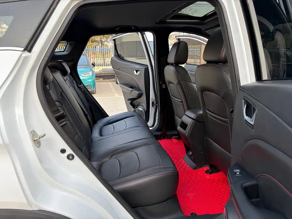 Fengguang 500 2021 1.5L manual premium model купить на сайте DeffCars