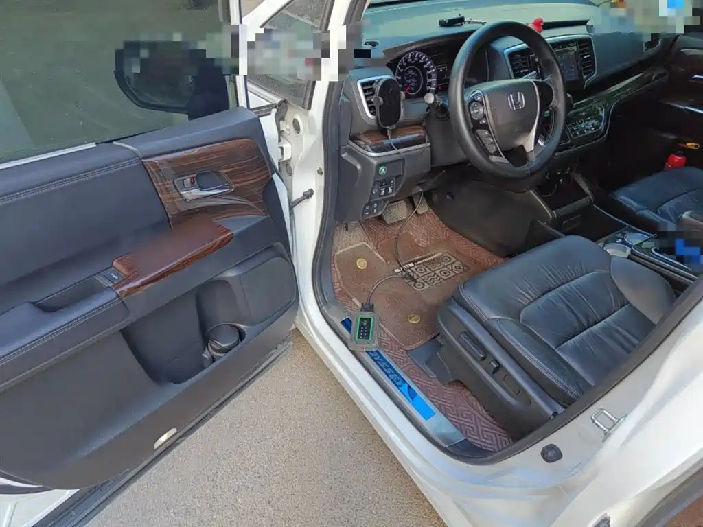 Odyssey 2018 2.4L Deluxe Edition купить на сайте DeffCars