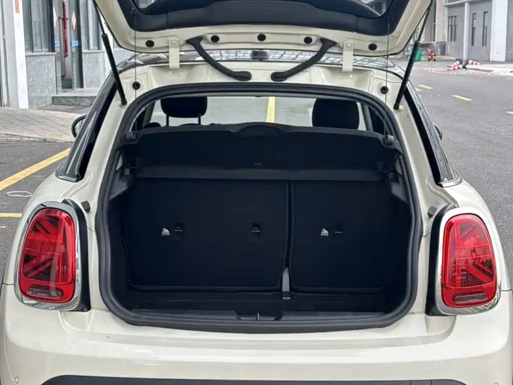 Mini 2022 1.5T COOPER Classic Five-Door Edition купить на сайте DeffCars