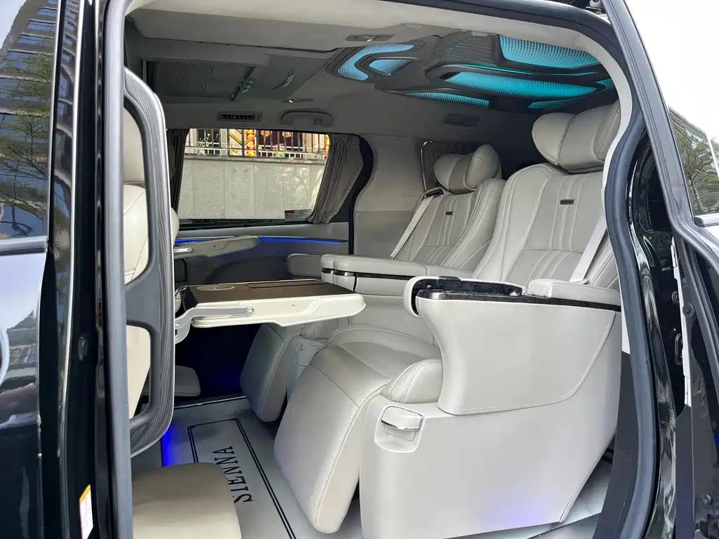 SIENNA 2023 2.5L Hybrid Premium Edition купить на сайте DeffCars