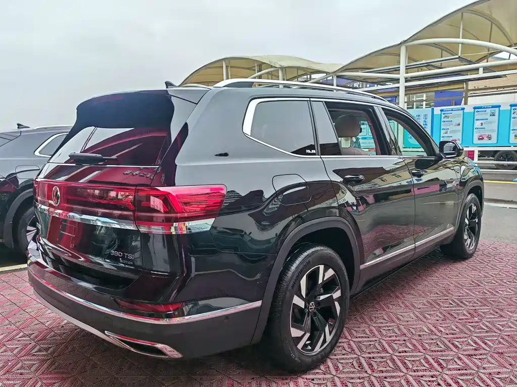 Touron 2022 380TSI four-wheel drive luxury version купить на сайте DeffCars