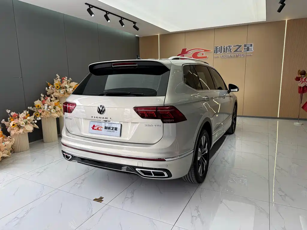 Tiguan L 2023 330TSI automatic two-wheel drive R-Line flagship version купить на сайте DeffCars