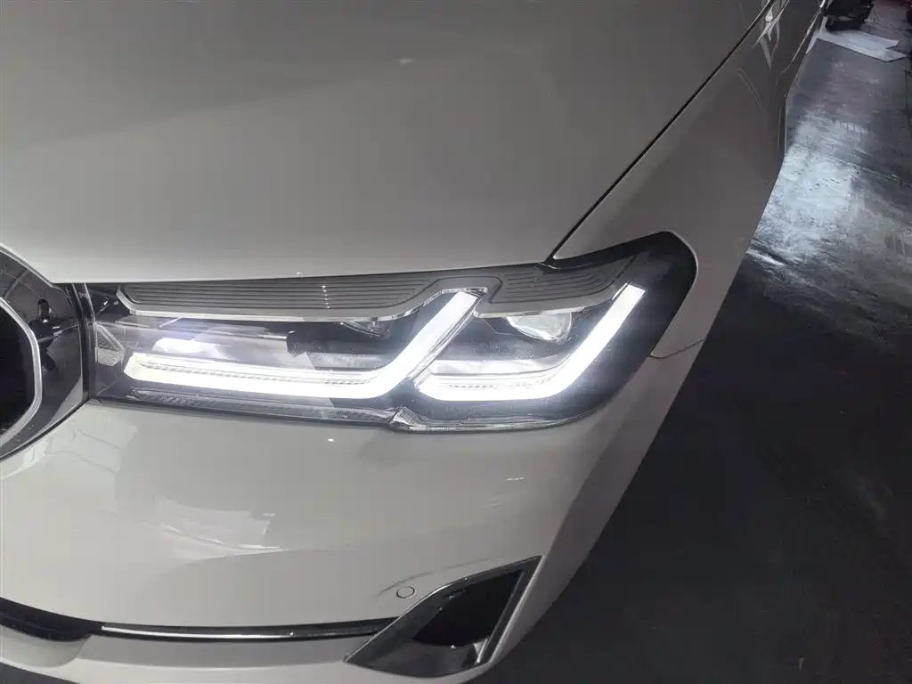 BMW 5 Series 2022 facelift 2 530Li leading model luxury package купить на сайте DeffCars