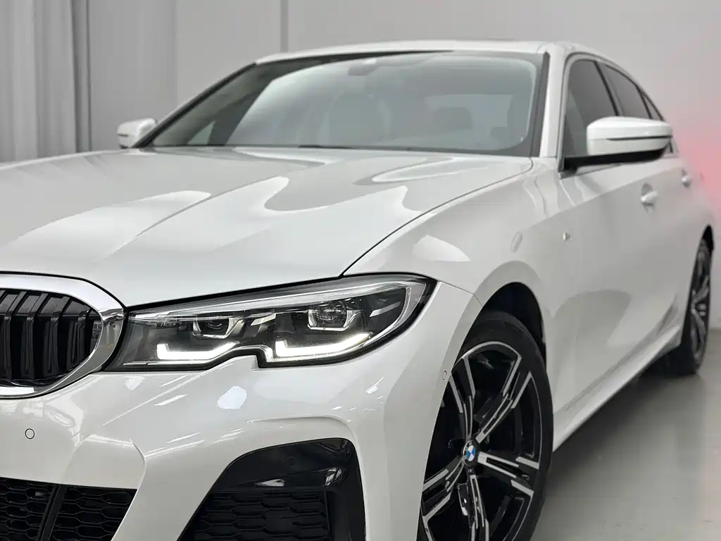 BMW 3 Series 2021 325i M Sports Package купить на сайте DeffCars