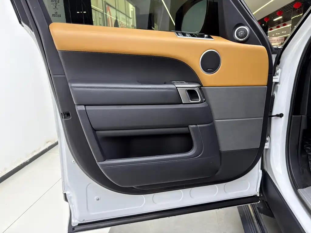 Range Rover Sport 2018 3.0 SC V6 HSE DYNAMIC купить на сайте DeffCars