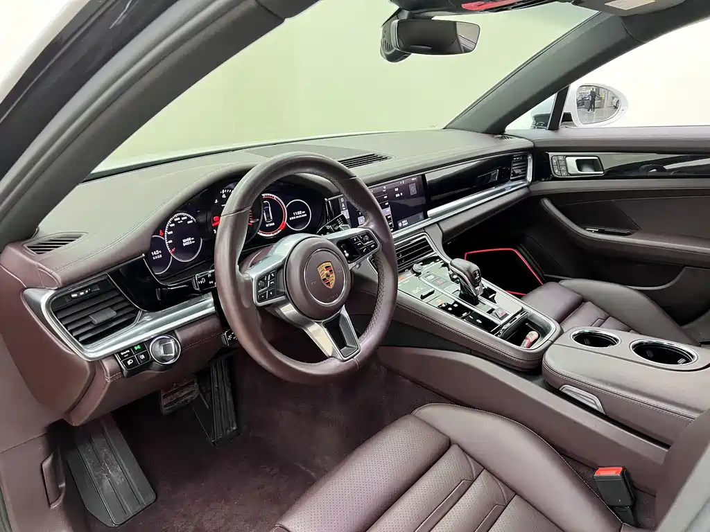 Panamera 2017 Panamera 4 Executive Extended Edition 3.0T купить на сайте DeffCars