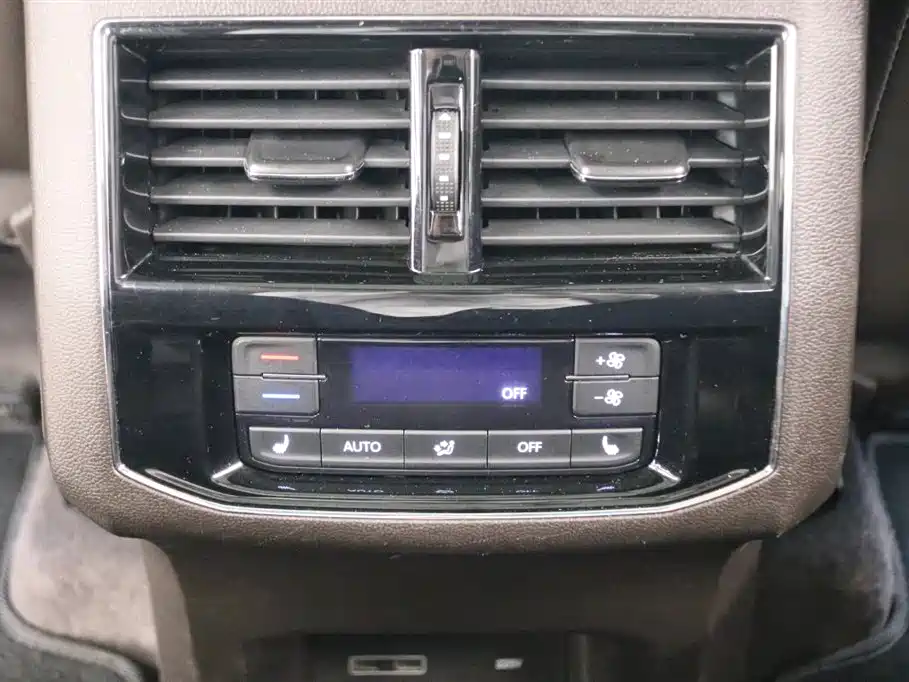 Touron 2017 380TSI four-wheel drive flagship version купить на сайте DeffCars