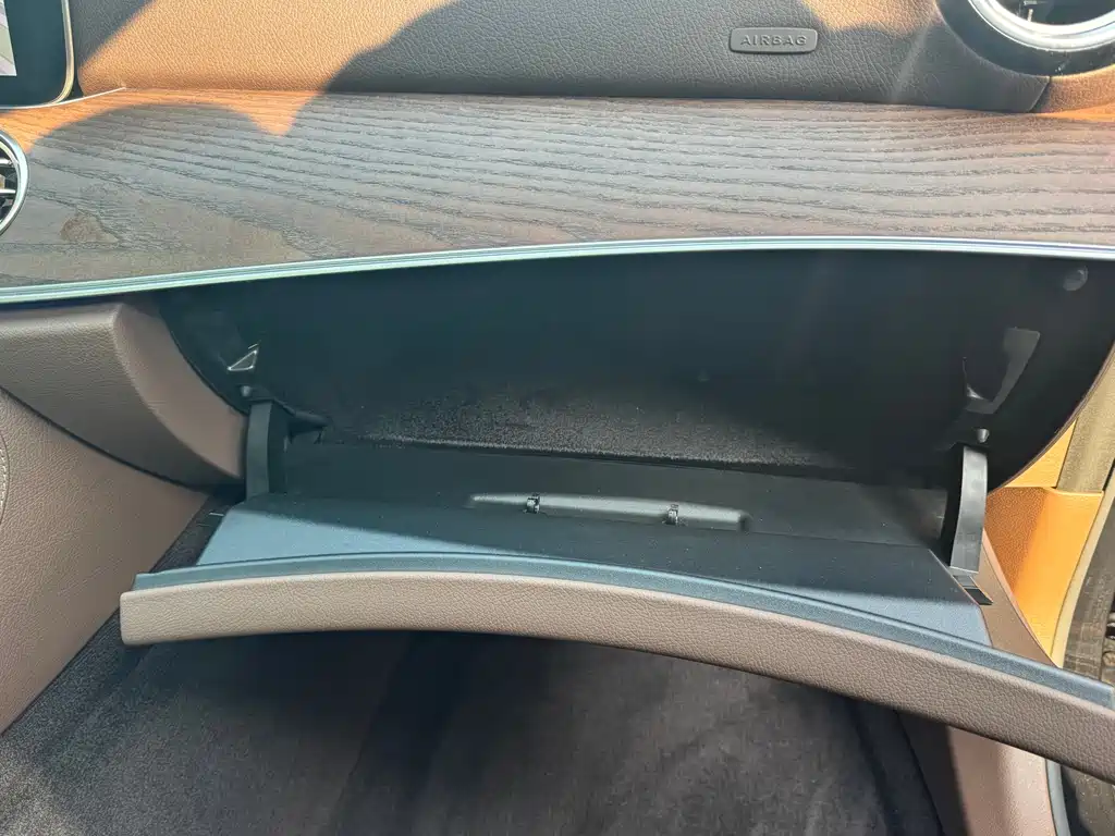 Mercedes-Benz E-Class 2022 Model Three E 300 L Luxury Model купить на сайте DeffCars